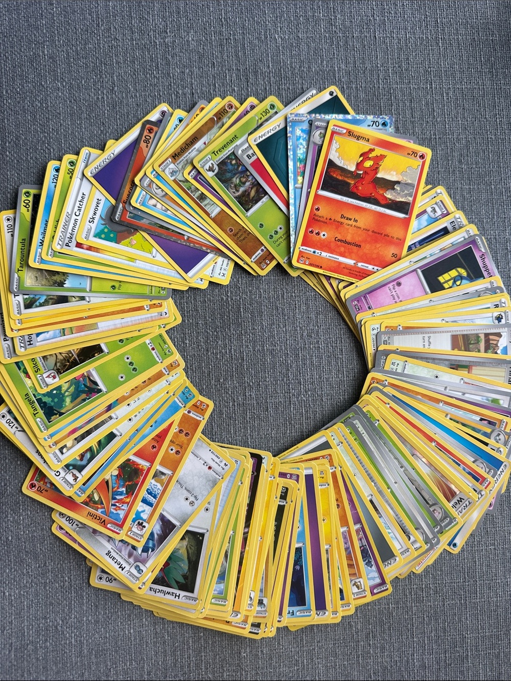 Pokémon Trading Card Lot - Mixed Colors (Yellow-Edged) 100 cards